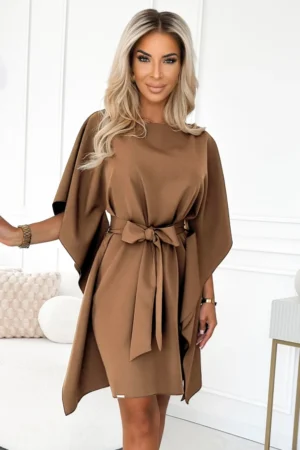 Liblikkleit vöö ja lipsuga