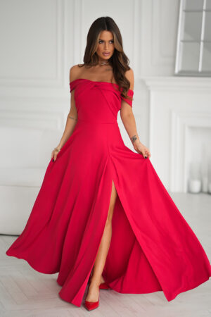 Elegantne kleit läikivast satiinist